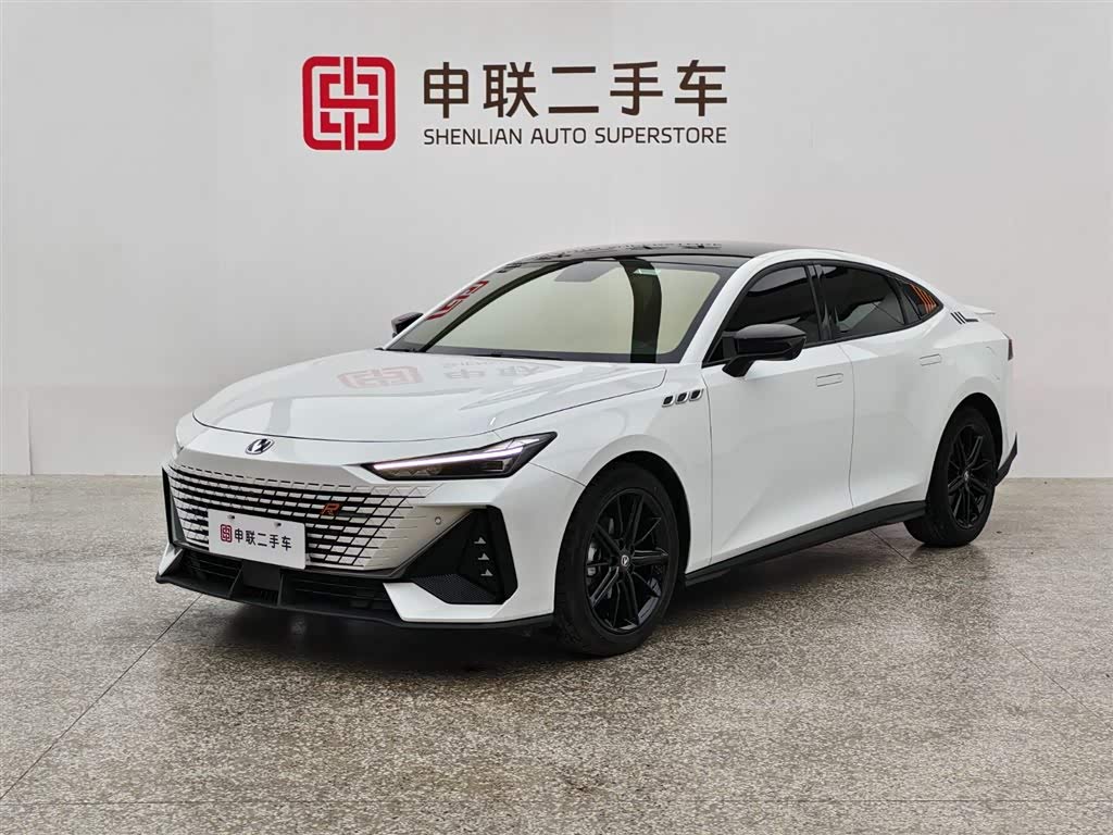 Changan UNI-V 2023 immagine di auto 