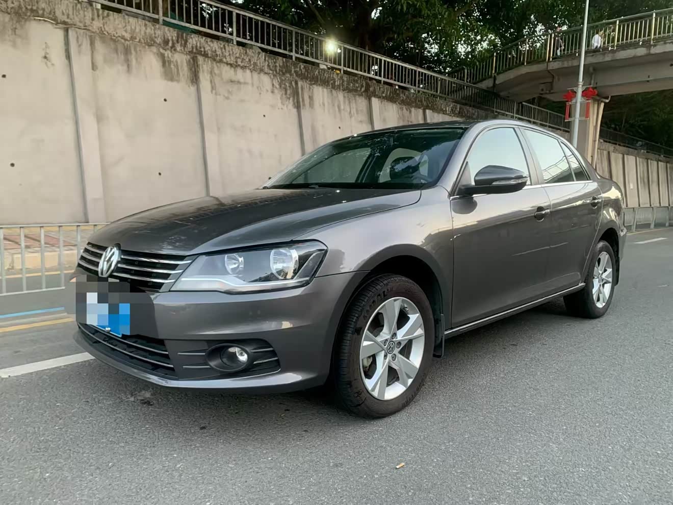 Volkswagen Bora 2014 car image 