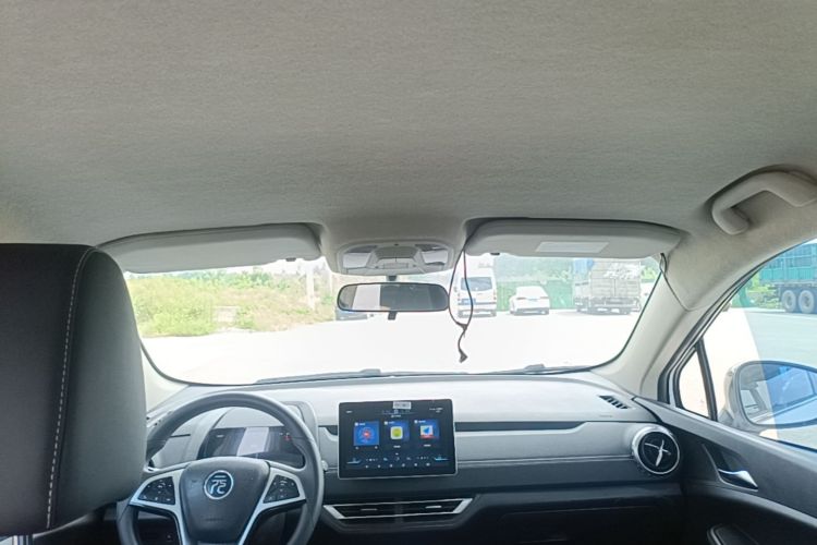 BYD Yuan New Energy 2019 immagine di auto #18