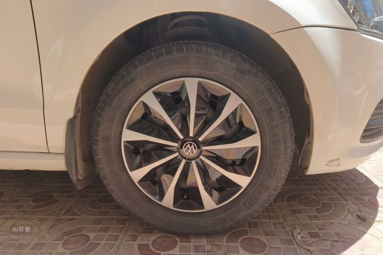 Volkswagen Polo 2016 car image #9