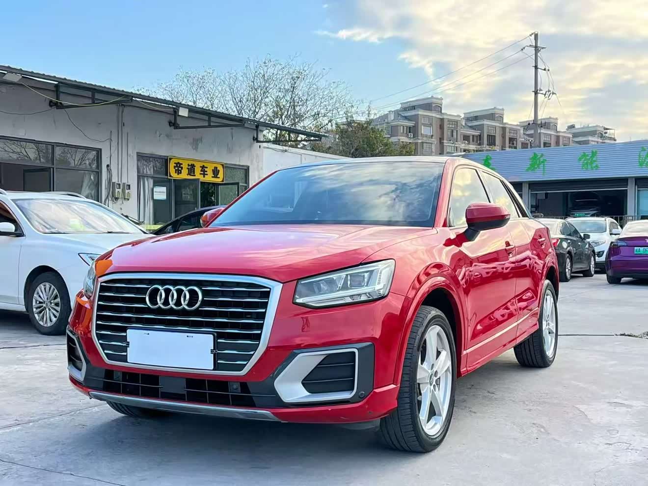 Audi Q2L 2020 汽车图片 