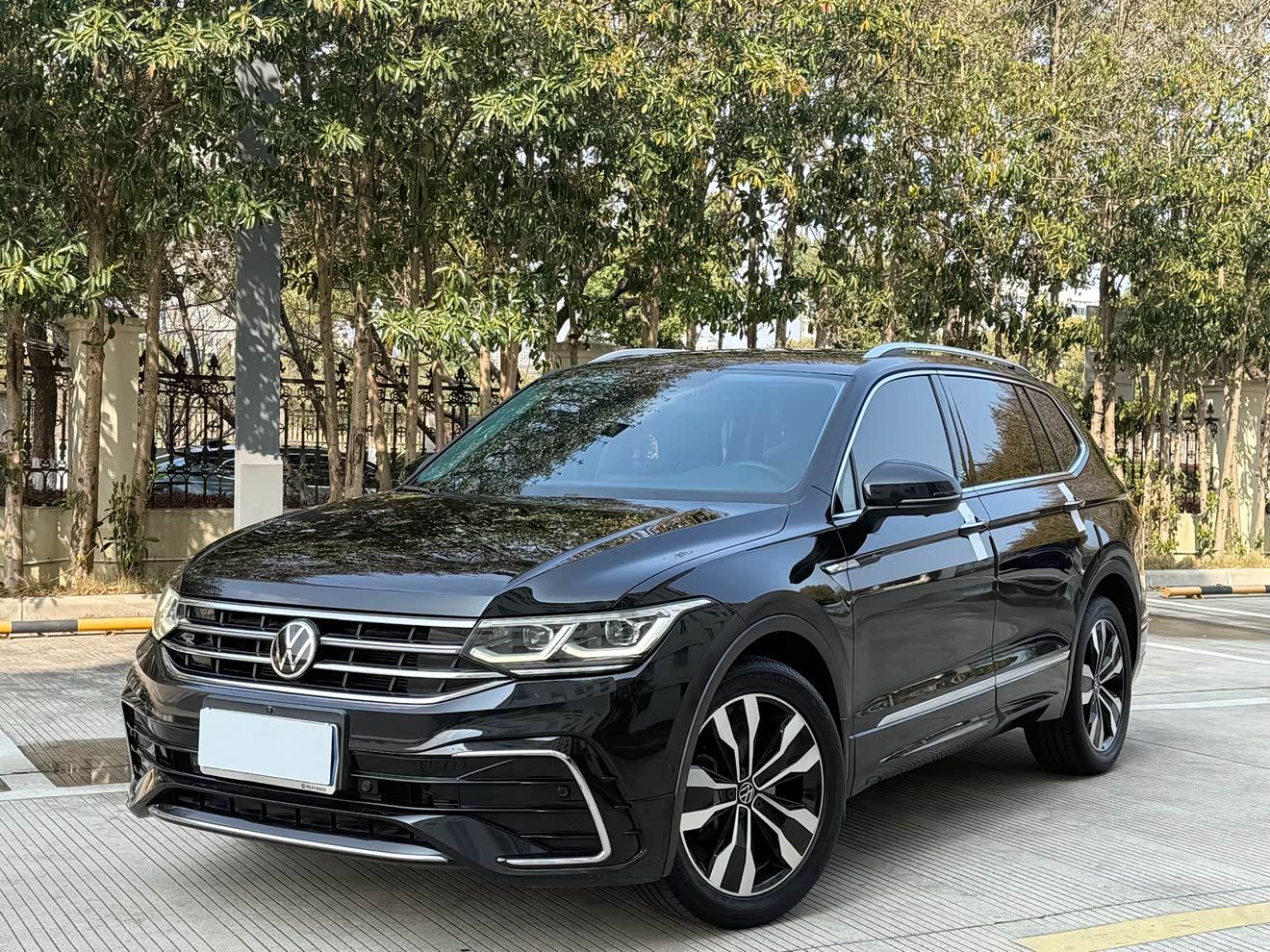 Volkswagen Tiguan L 2021 imagen de coche 
