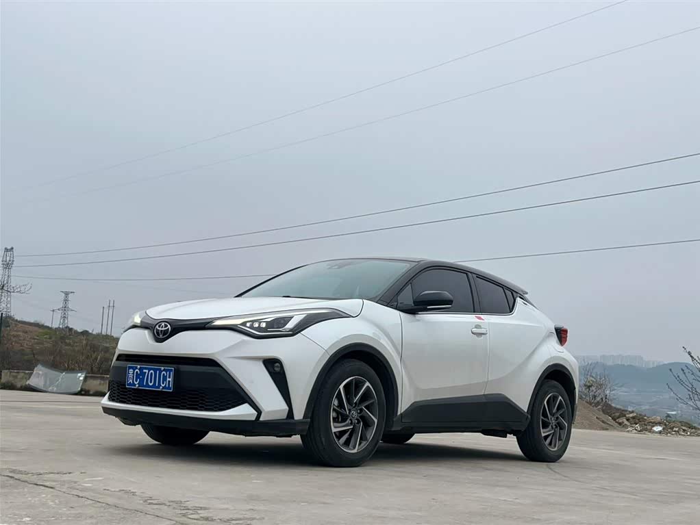 Toyota C-HR 2022 汽车图片 