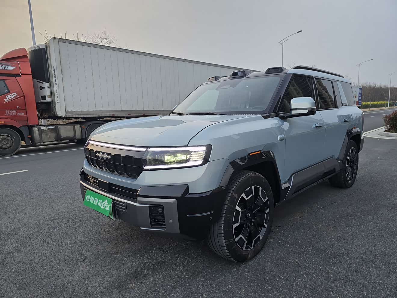 FangChengBao Leopard 8 2025 immagine di auto 