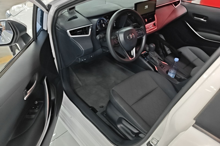 Toyota Corolla 2024 car image #12