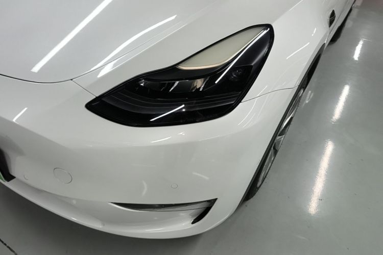 Tesla Model Y 2021 #21 Tesla Model Y 2021 car image #21