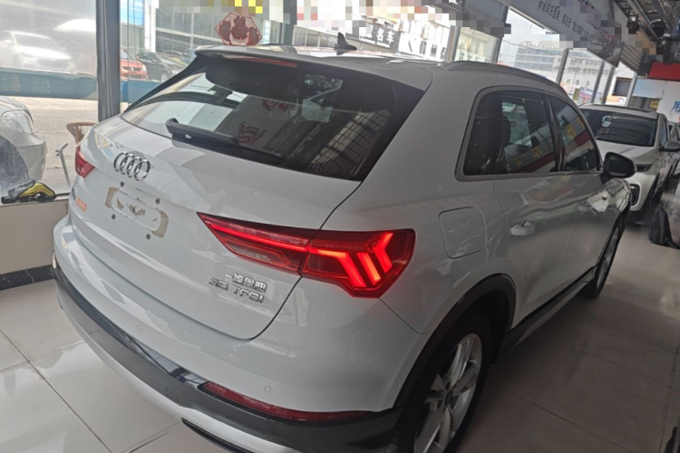 Audi Q3 2021 #7 Audi Q3 2021 car image #7