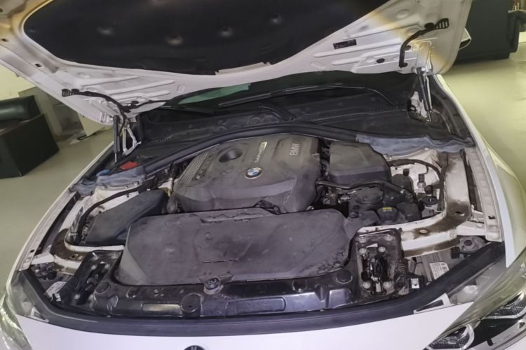 BMW 3 Series 2017 car image #22