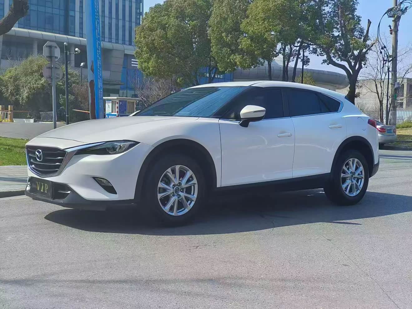 Mazda CX-4 2017 汽车图片 