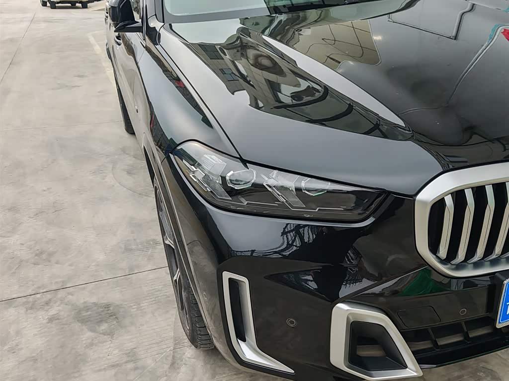 BMW X5 2023 汽车图片 