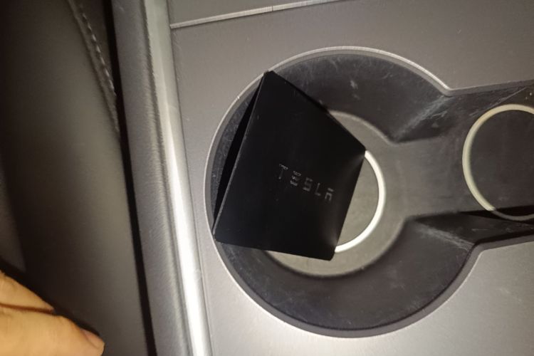 Tesla Model 3 2021 immagine di auto #9