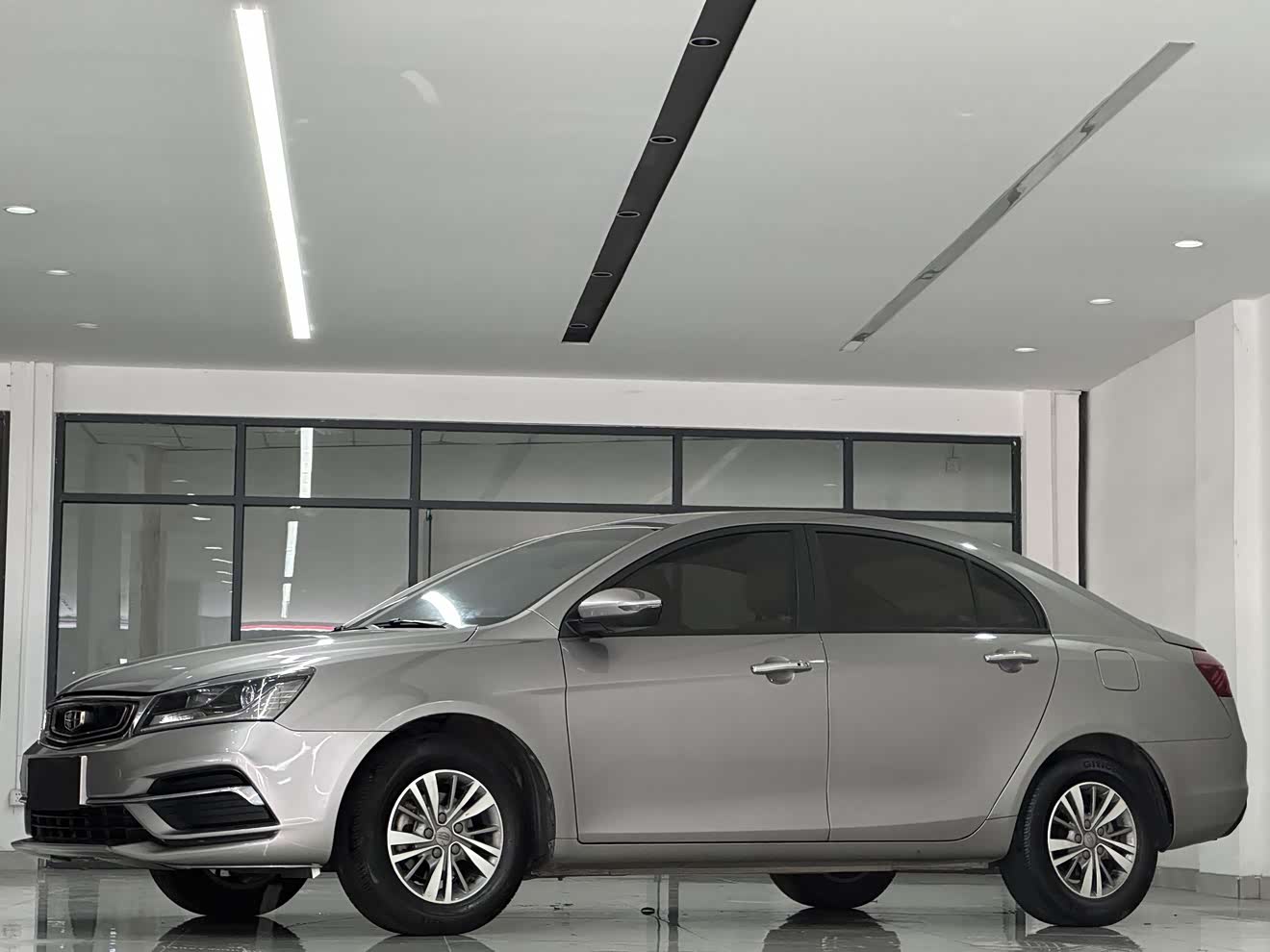 GEELY Emgrand 2019 car image 