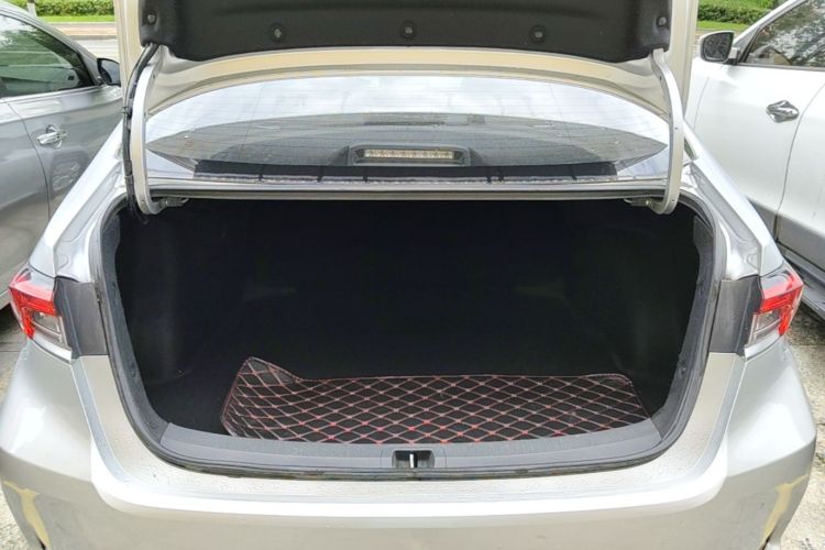 Toyota Corolla 2019 #19 Toyota Corolla 2019 car image #19