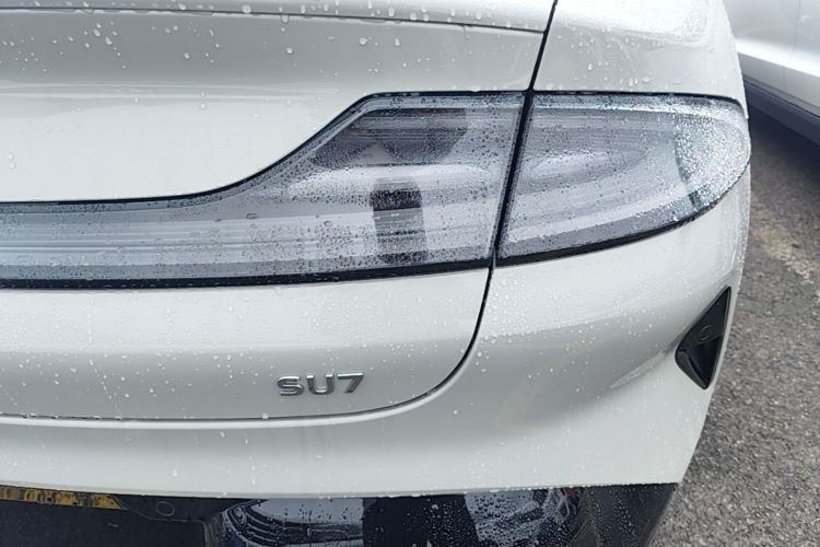 MI SU7 2025 #8 MI SU7 2025 car image #8