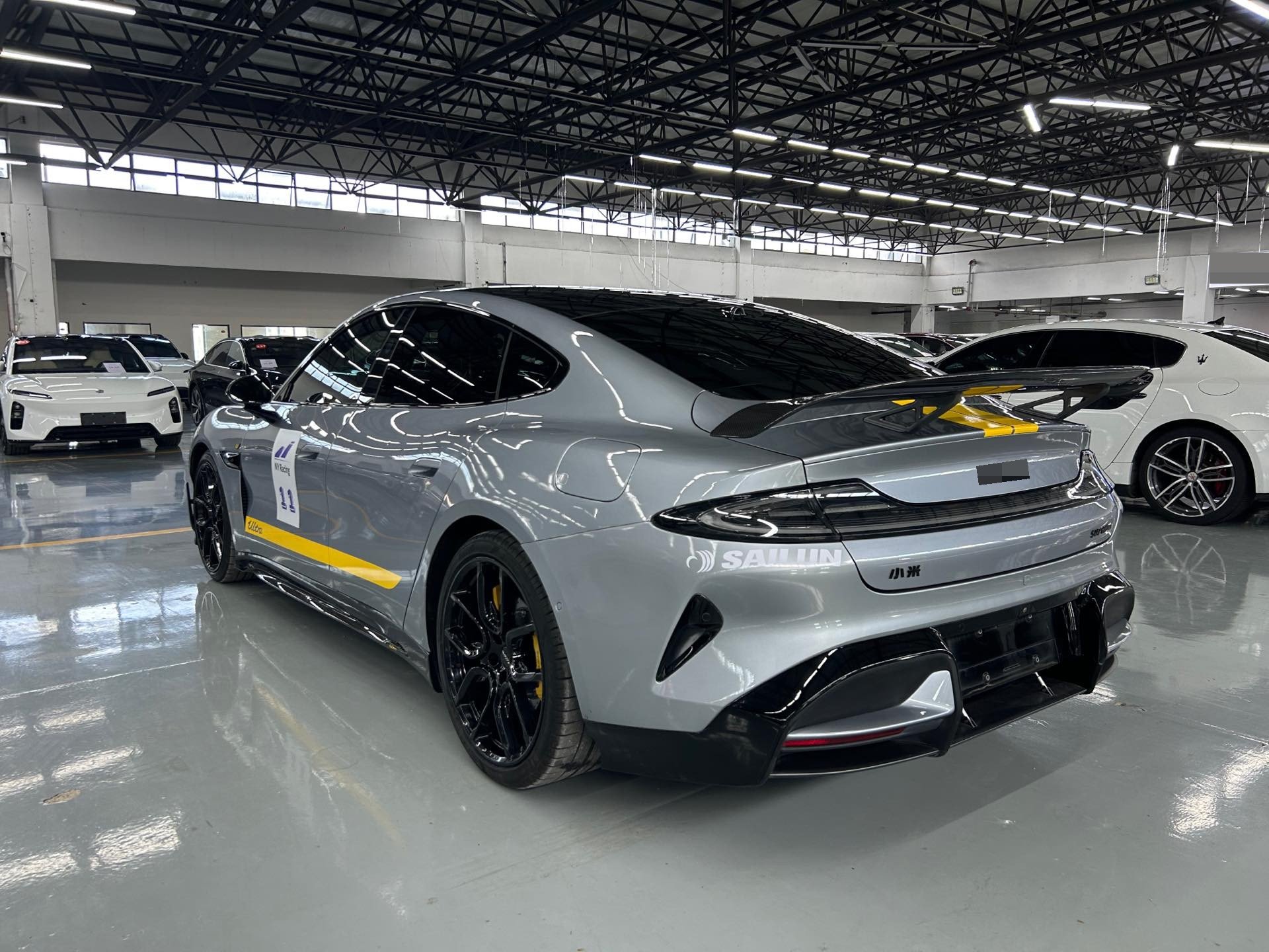 小米汽车 小米SU7 Ultra 2025 汽车图片 #11