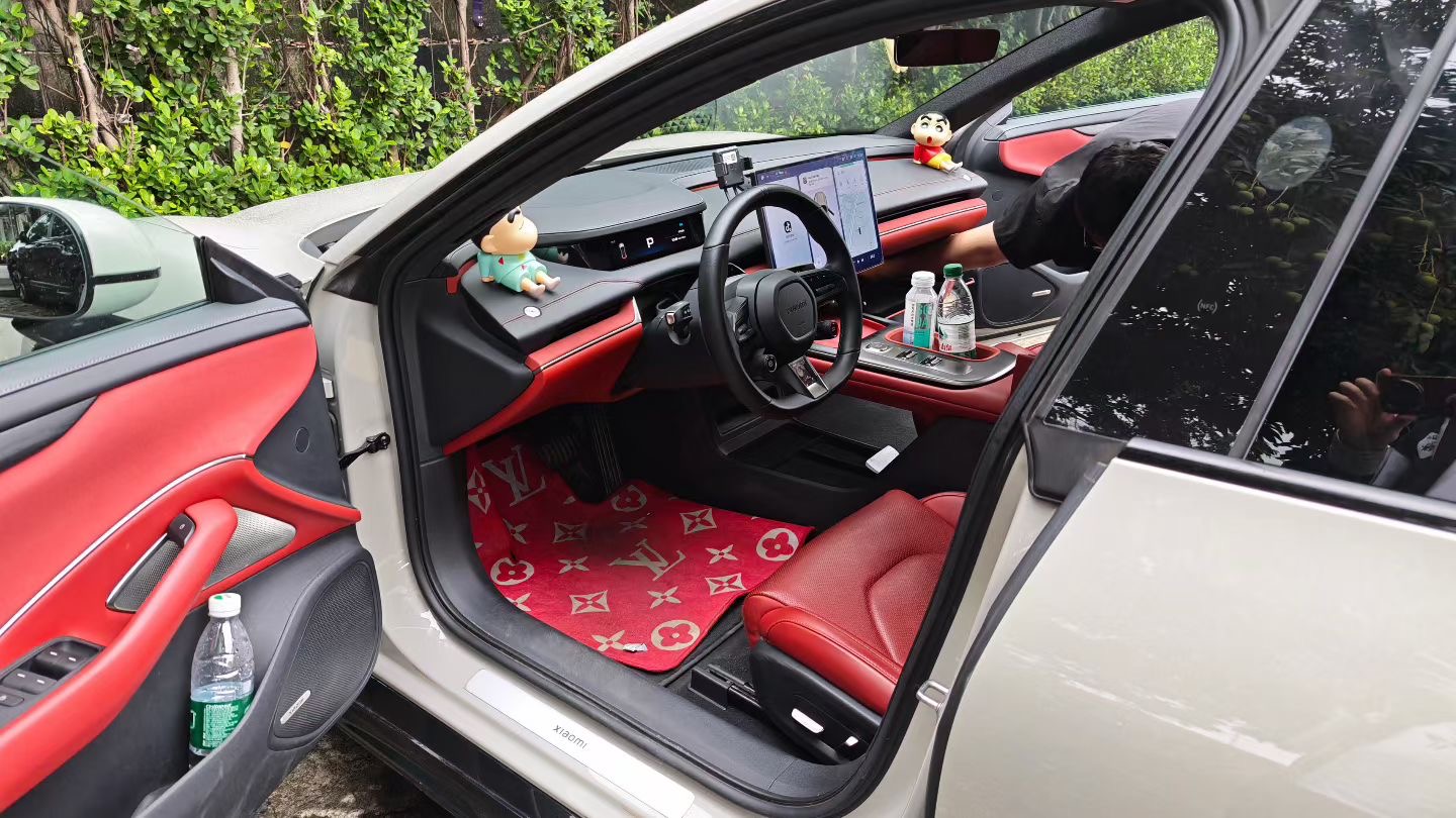 MI SU7 2024 car image #2