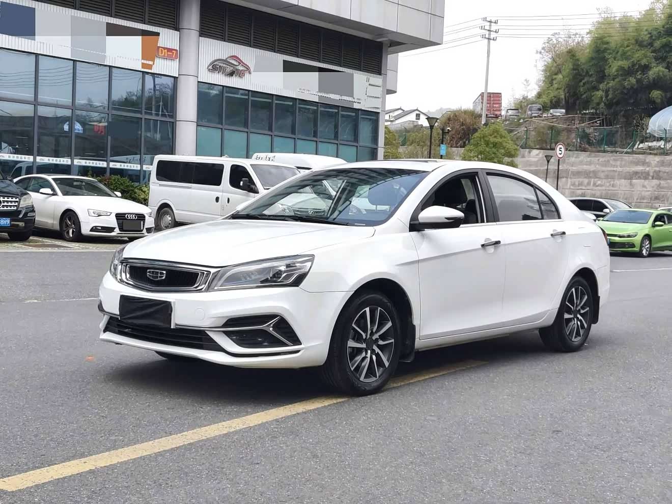 GEELY Emgrand 2019 car image 