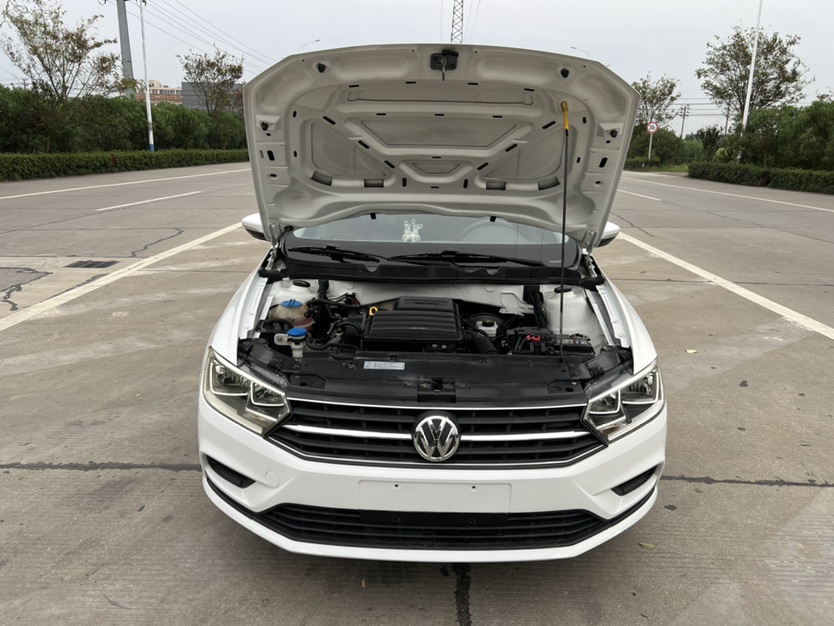 Volkswagen Bora 2017 imagem de carro #3