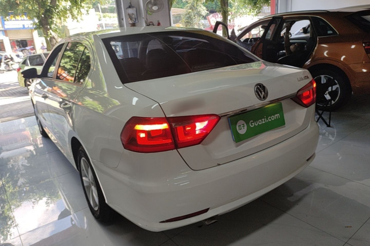 Volkswagen Lavida 2016 car image #5