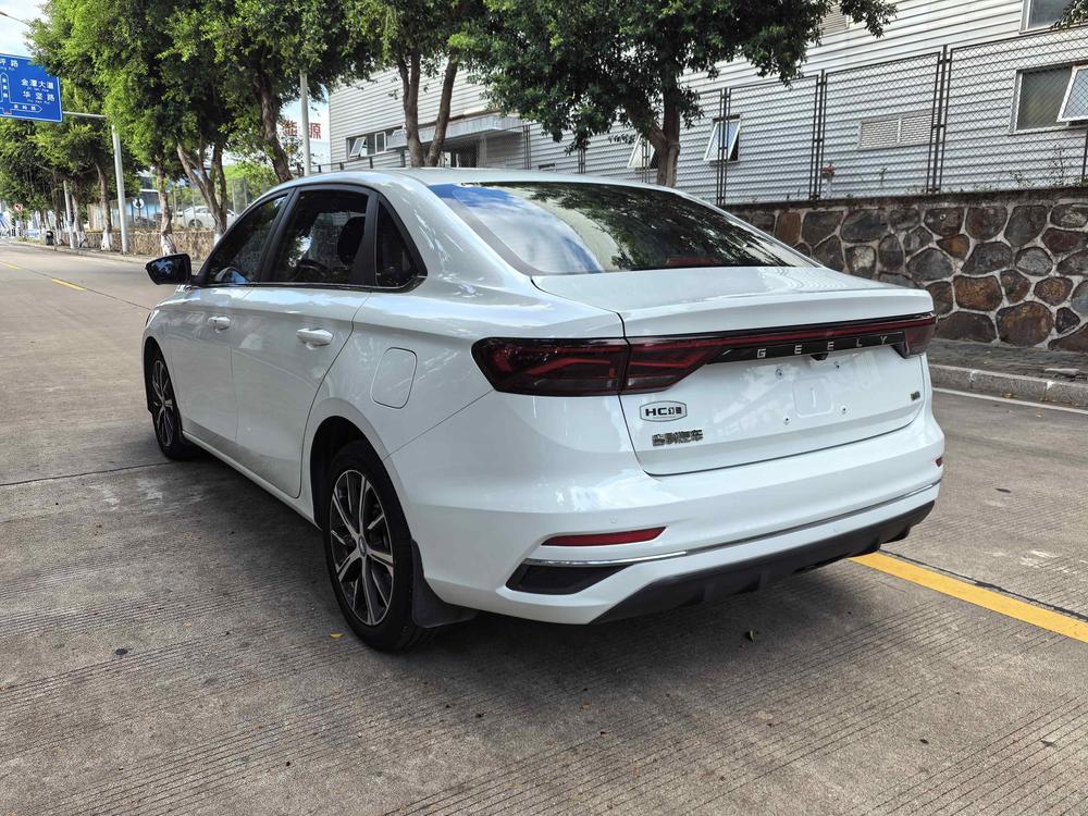 GEELY Emgrand 2022 car image #4