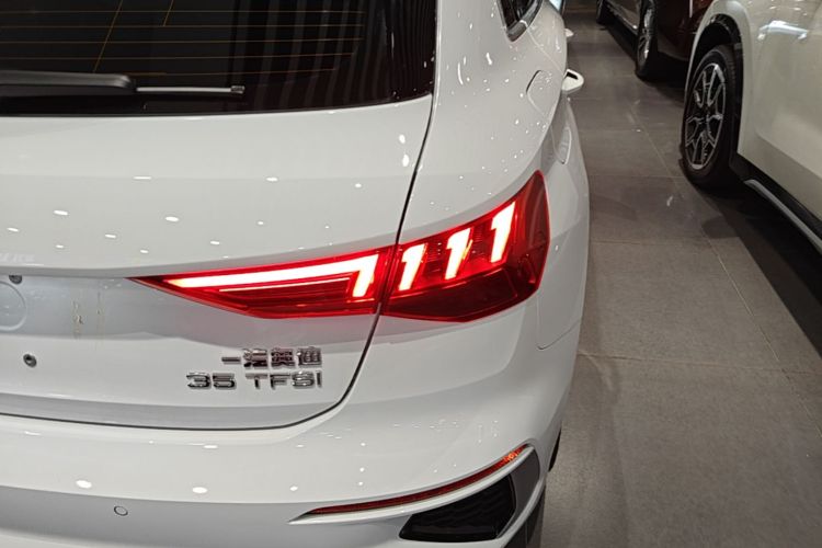 Audi A3 2024 car image #8