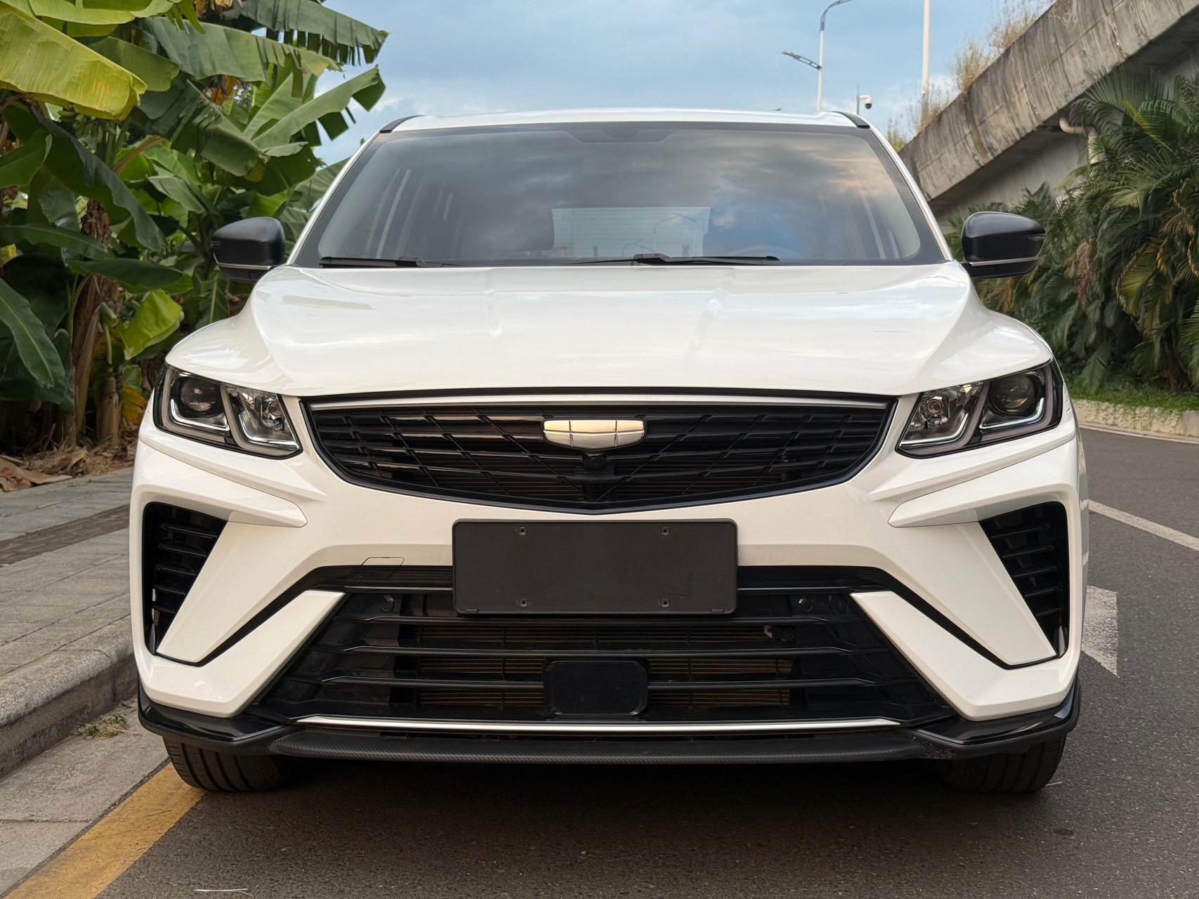 GEELY Coolray 2025 #2 GEELY Coolray 2025 car image #2
