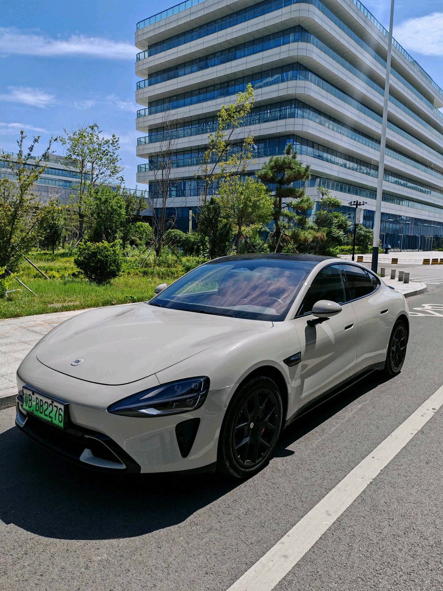 MI SU7 2025 MI SU7 2025 immagine di auto