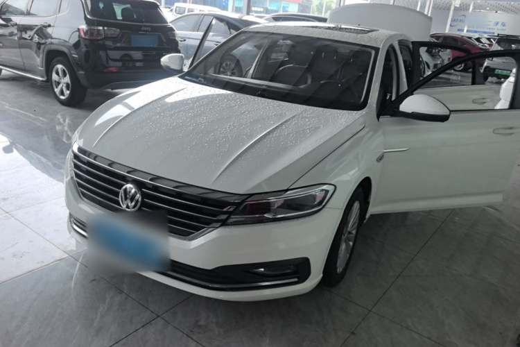 Volkswagen Lavida 2020 car image #2