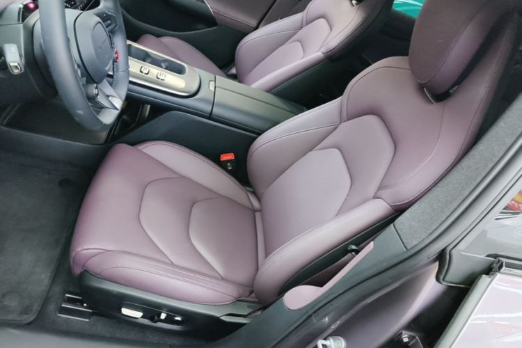 MI SU7 2025 car image #15