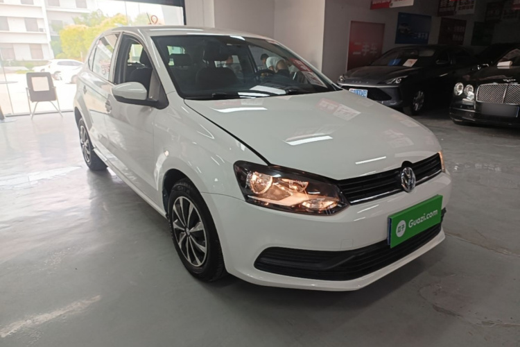 Volkswagen Polo 2019 car image #4