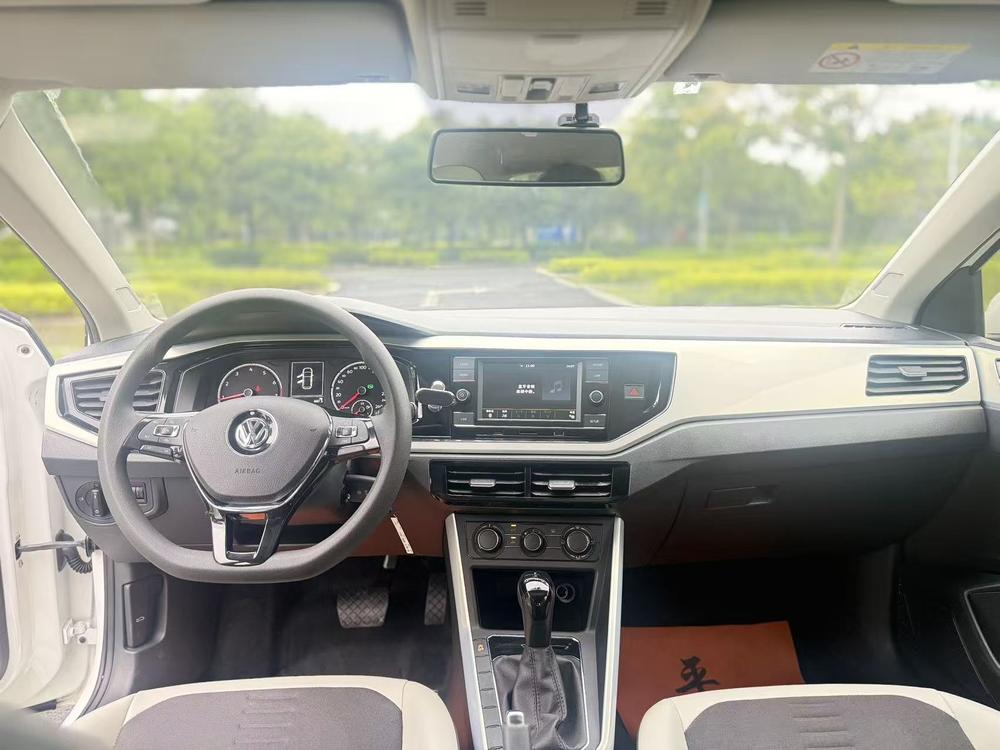 Volkswagen Polo 2019 car image #7