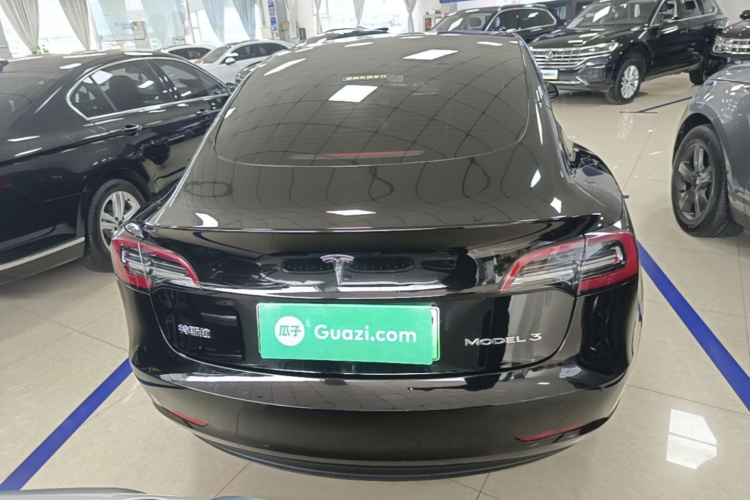 Tesla Model 3 2021 صورة سيارة #6