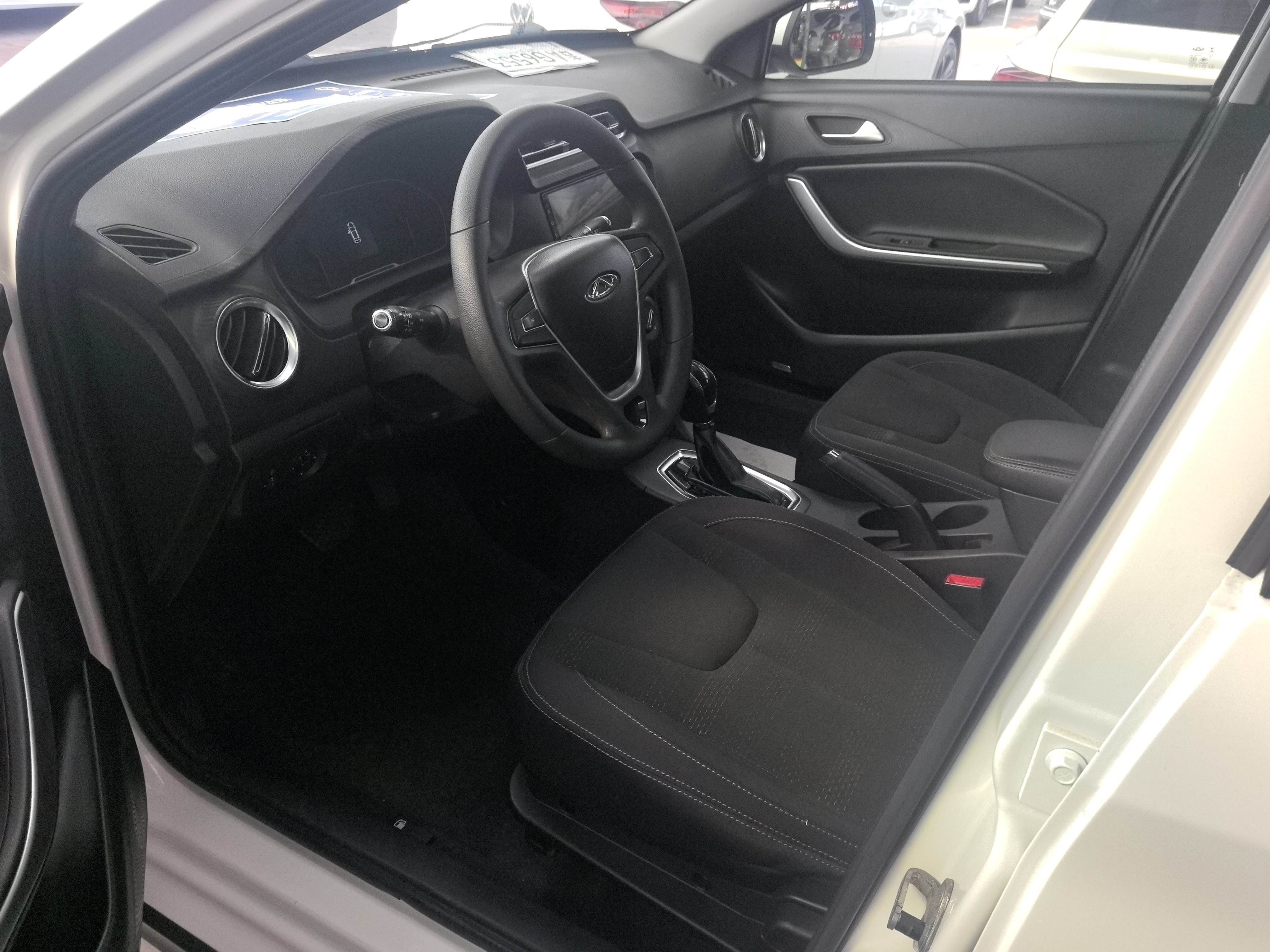 Chery Tiggo 3x 2018 car image #4
