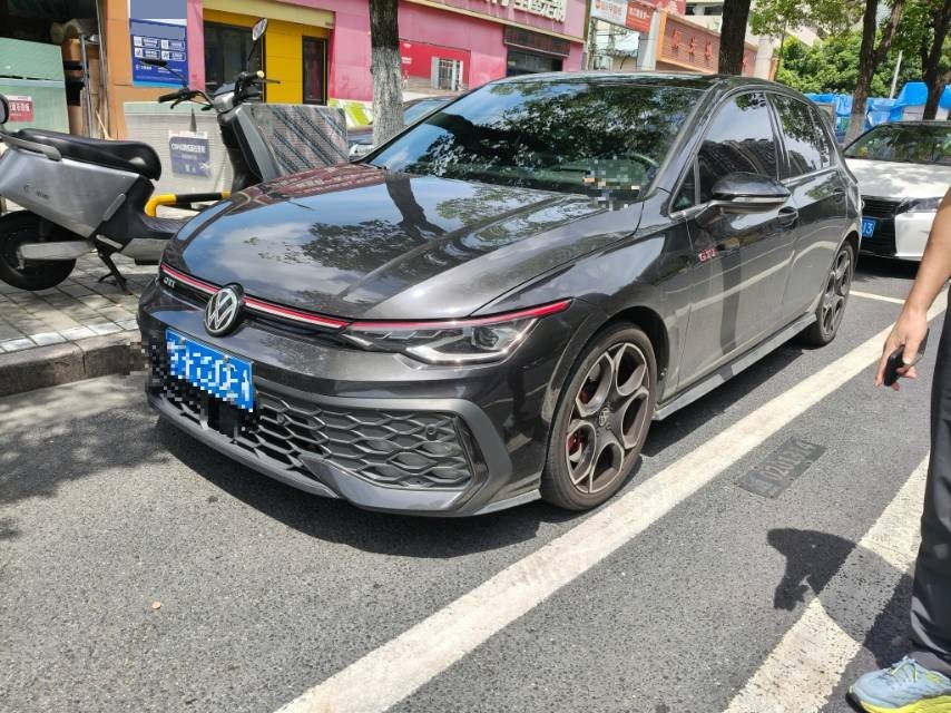 大众 高尔夫GTI 2025 大众 高尔夫GTI 2025 汽车图片