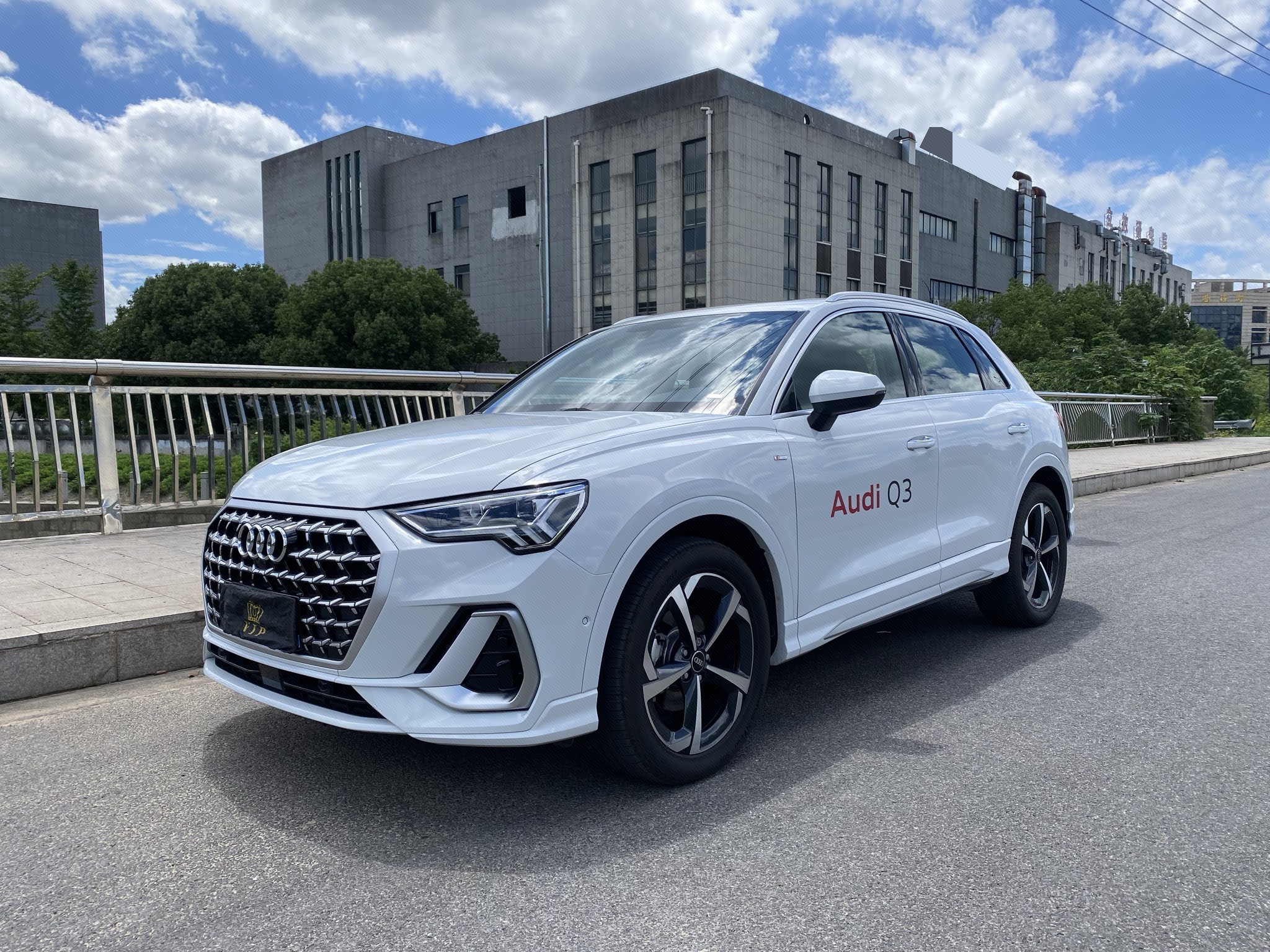 2025 2025 car image