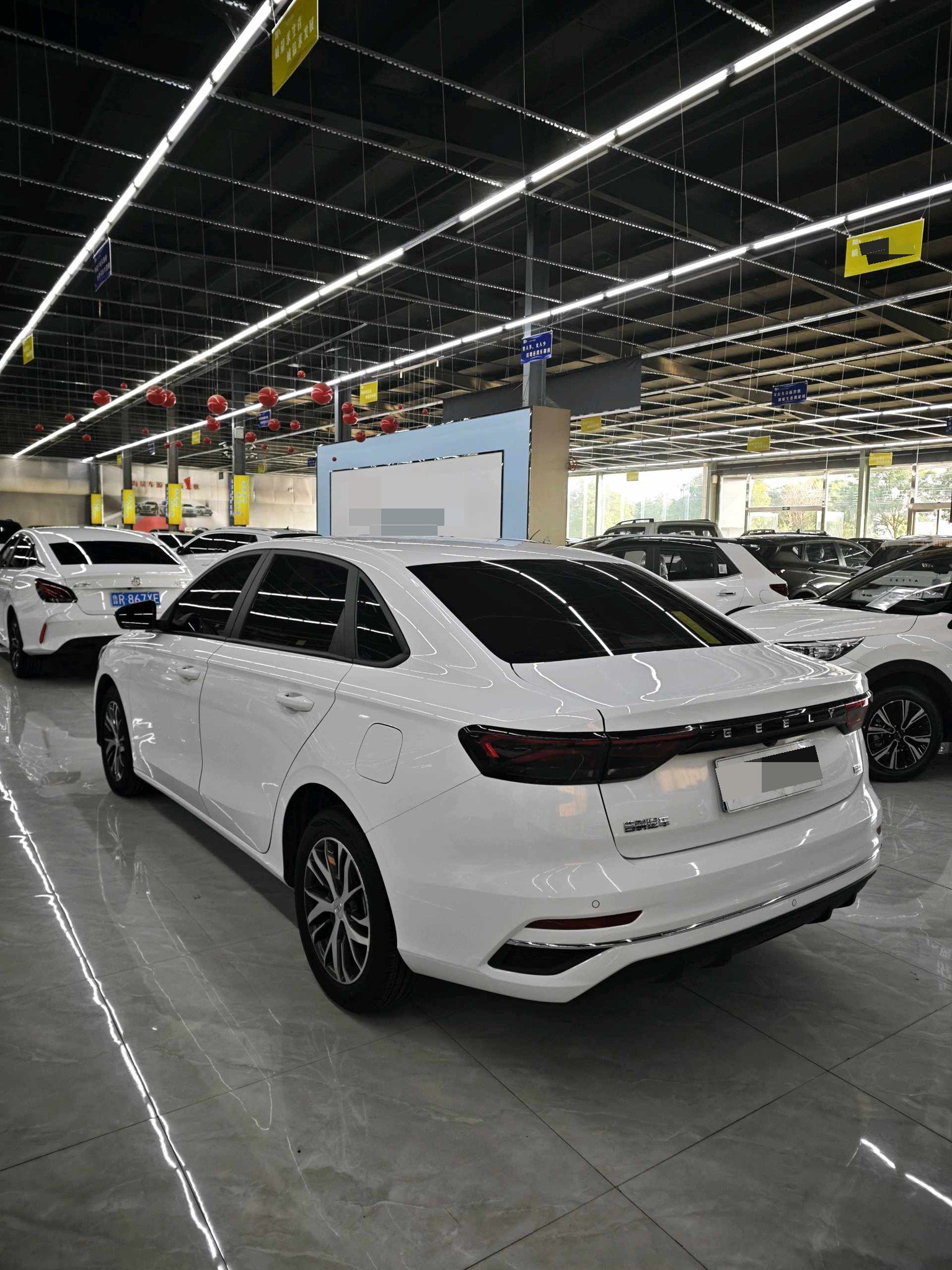 GEELY Emgrand 2024 #4 GEELY Emgrand 2024 car image #4