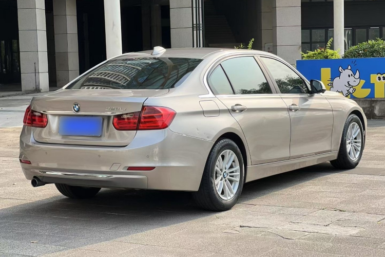 BMW 3 Series 2015 #4 BMW 3 Series 2015 car image #4
