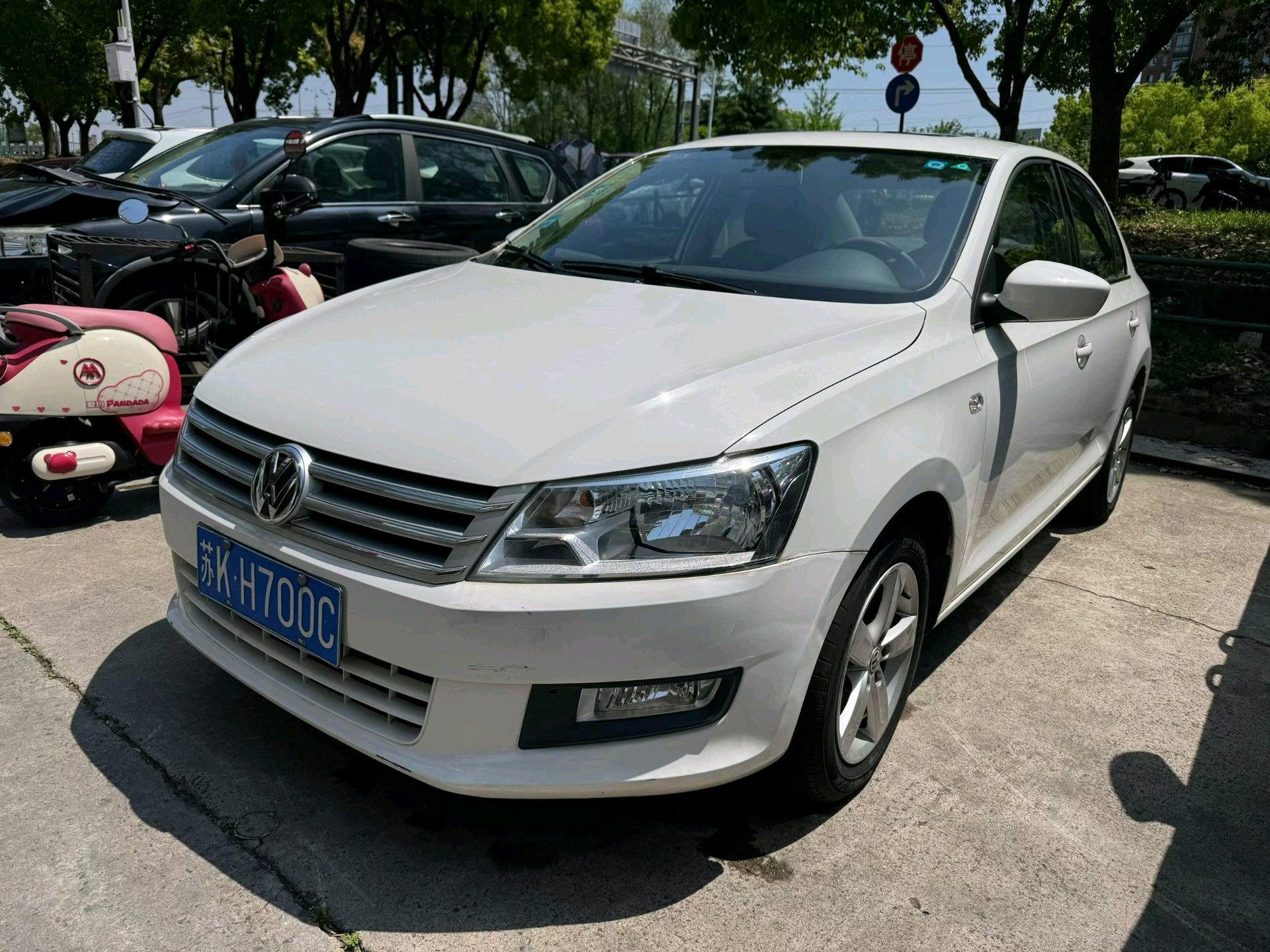 Volkswagen Santana 2015 car image 