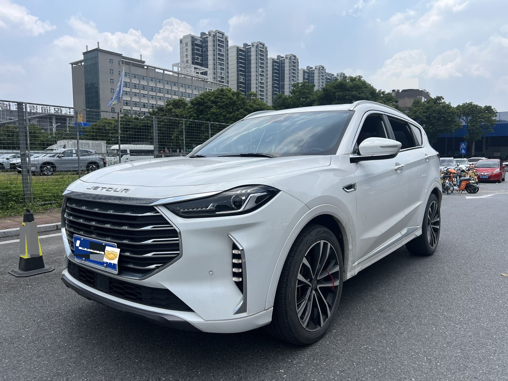 Jetour X70 PLUS 2022 car image 
