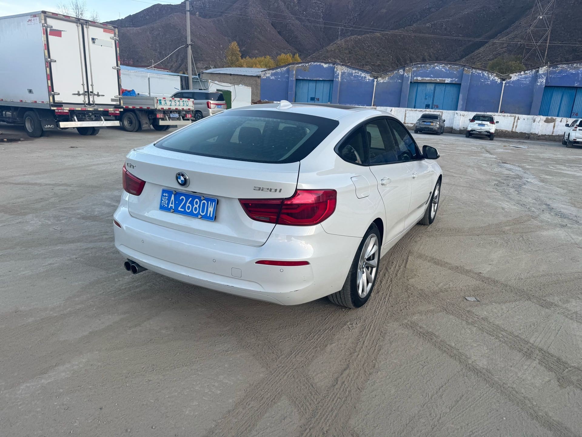 BMW 3 Series GT 2018 صورة سيارة #6