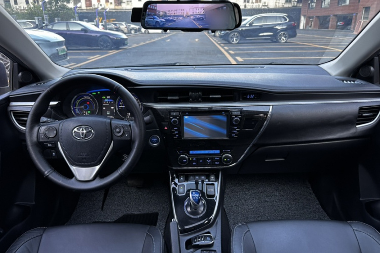 Toyota Corolla 2015 #24 Toyota Corolla 2015 car image #24