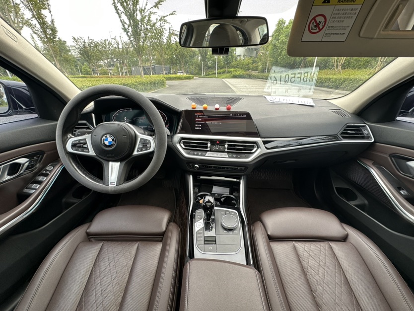 BMW 3 Series 2022 car image #9