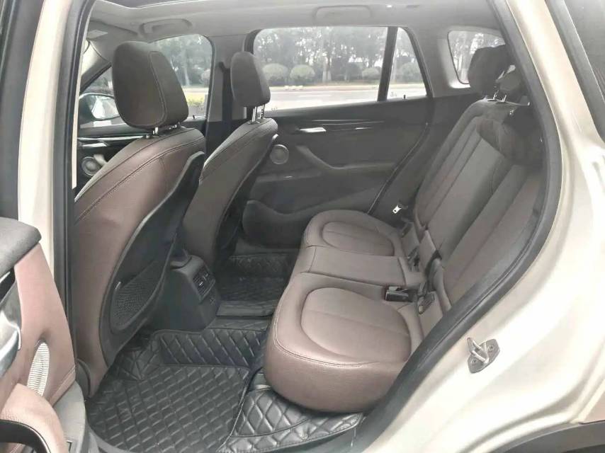 BMW X1 2022 car image #4