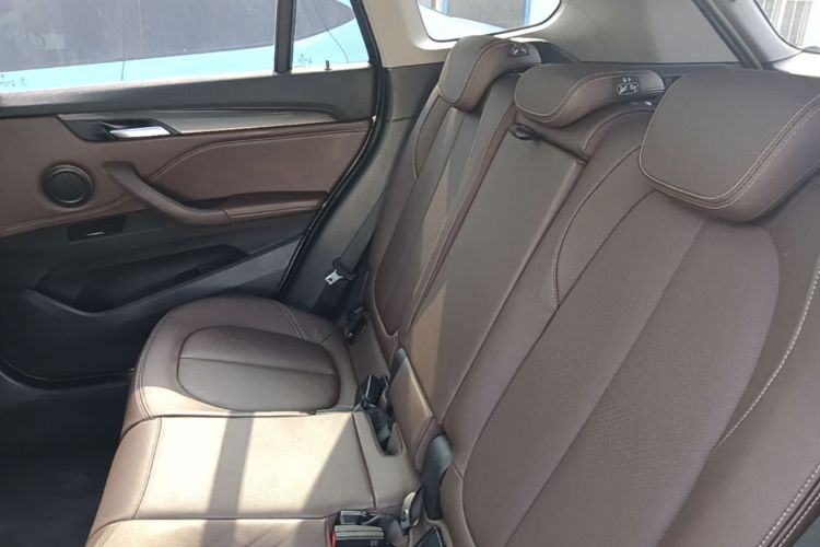 BMW X1 2018 immagine di auto #17