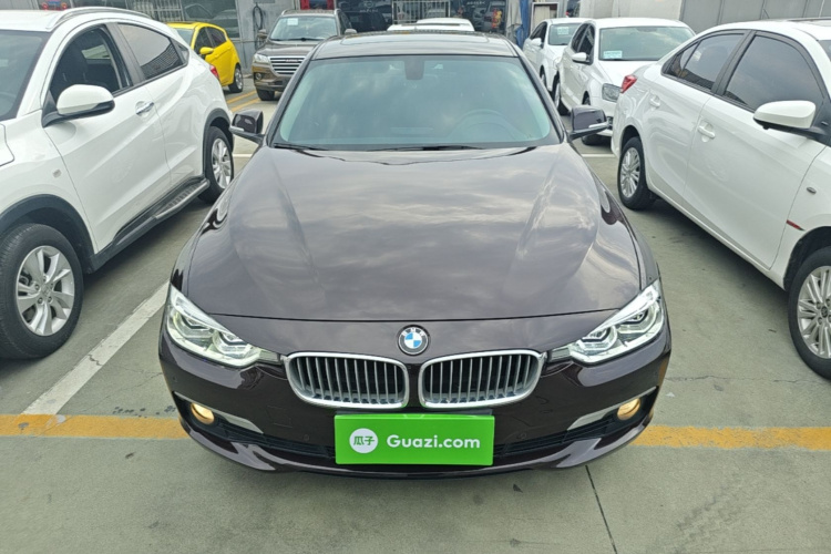 BMW 3 Series 2018 #3 BMW 3 Series 2018 car image #3