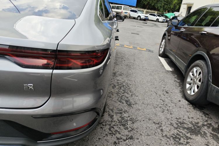 BYD Han 2023 #8 BYD Han 2023 car image #8