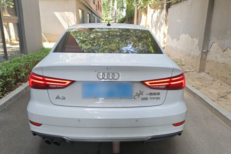 Audi A3 2019 car image #6