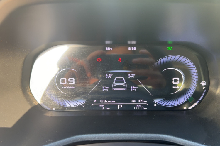 GEELY Emgrand 2022 #8 GEELY Emgrand 2022 car image #8