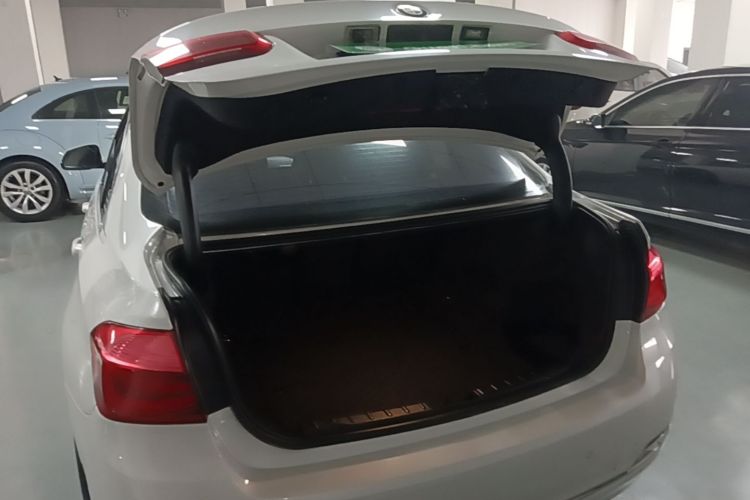 BMW 3 Series 2015 #19 BMW 3 Series 2015 car image #19