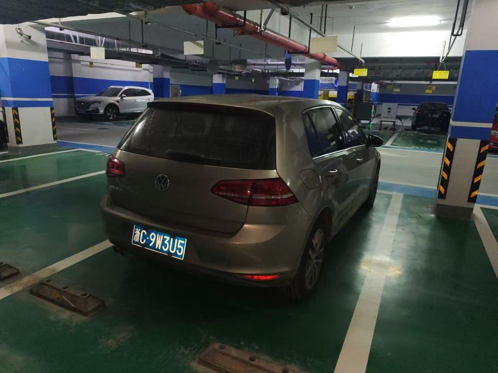 Volkswagen Golf 2016 car image #6